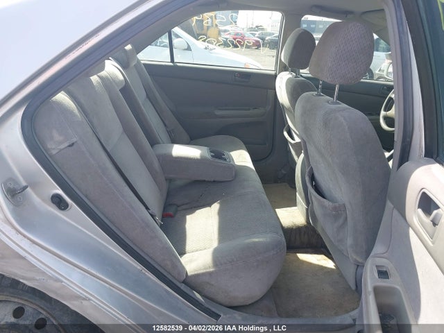 2004 Toyota Camry Le/se/xle მანქანა იყიდება აუქციონზე, vin: 4T1BE32K64U922308, აუქციონის ნომერი: 12582539