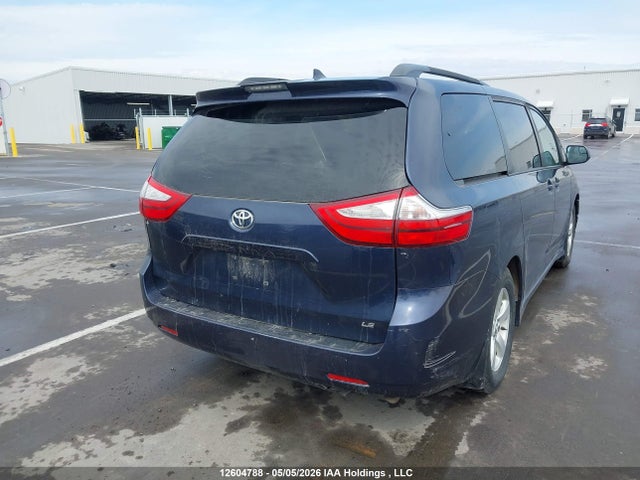 5TDKZ3DC6JS941360 Toyota Sienna Le 8-passenger