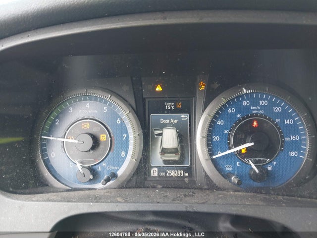 5TDKZ3DC6JS941360 Toyota Sienna Le 8-passenger