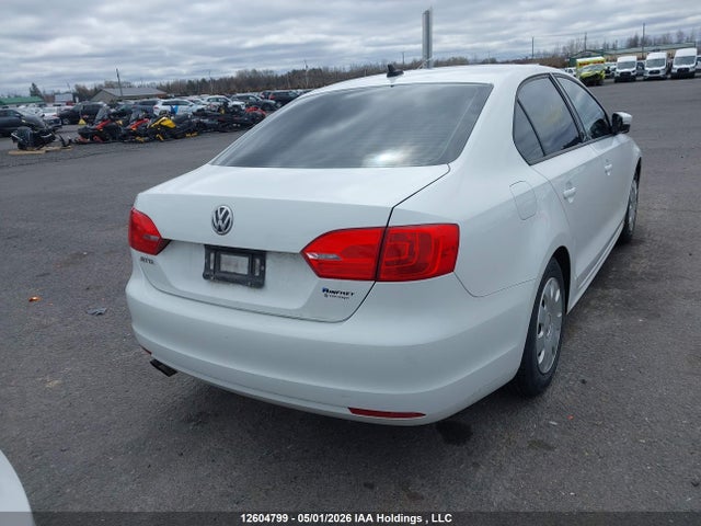 3VW2K7AJ7EM300462 Volkswagen Jetta 2.0l Trendline+