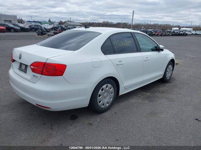 3VW2K7AJ7EM300462 Volkswagen Jetta 2.0l Trendline+