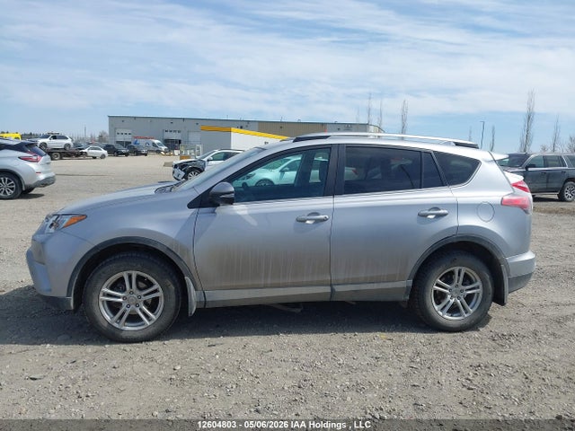 12604803 :رقم المزاد ، 2T3BFREV7HW603387 vin ، 2017 Toyota Rav4 Le مزاد بيع
