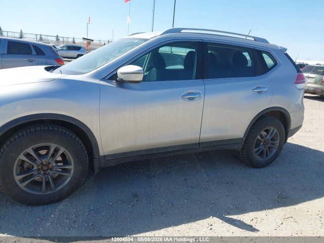 2016 Nissan Rogue S/sl/sv მანქანა იყიდება აუქციონზე, vin: 5N1AT2MVXGC733612, აუქციონის ნომერი: 12604804