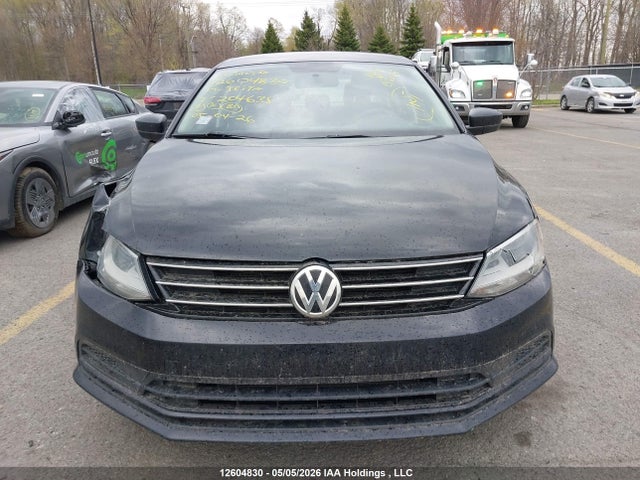 3VW167AJ8HM204635 Volkswagen Jetta
