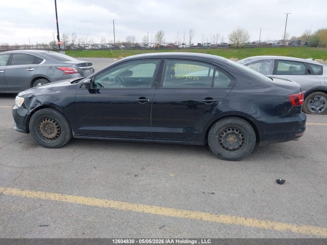 3VW167AJ8HM204635 Volkswagen Jetta