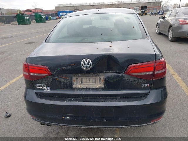 3VW167AJ8HM204635 Volkswagen Jetta