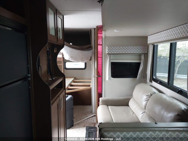 Продаж на аукціоні авто 2018 Forest River Tracer, vin: 5ZT2TRSB6JB514152, номер лоту: 12604838