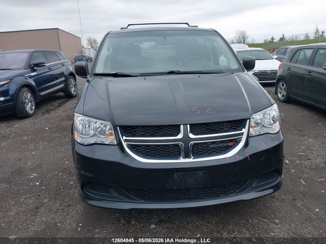 12604845 :رقم المزاد ، 2C4RDGBG7HR877231 vin ، 2017 Dodge Grand Caravan Se مزاد بيع