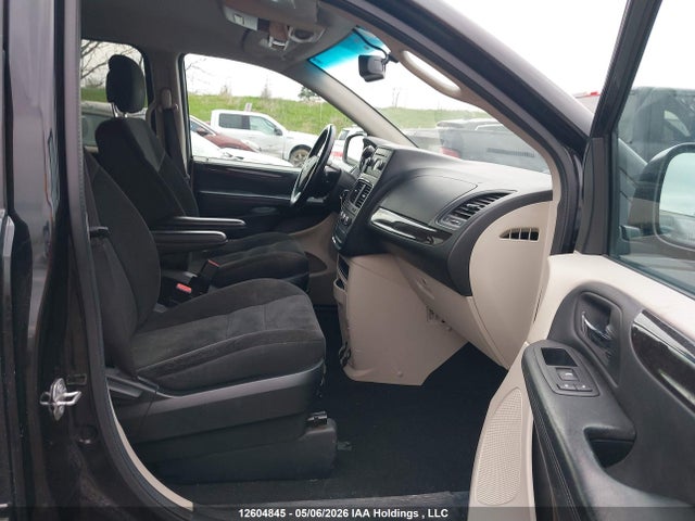 12604845 :رقم المزاد ، 2C4RDGBG7HR877231 vin ، 2017 Dodge Grand Caravan Se مزاد بيع