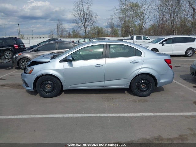 1G1JD5SH2J4105148 Chevrolet Sonic Lt Auto