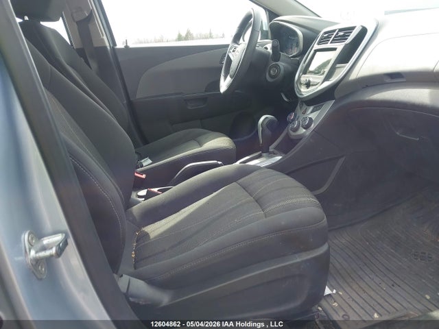 1G1JD5SH2J4105148 Chevrolet Sonic Lt Auto