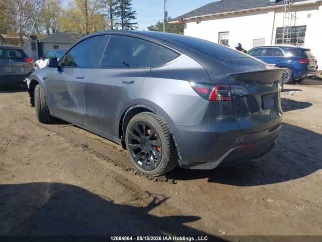 12604864 :رقم المزاد ، 7SAYGDEF4NF506316 vin ، 2022 Tesla Model Y Performance مزاد بيع