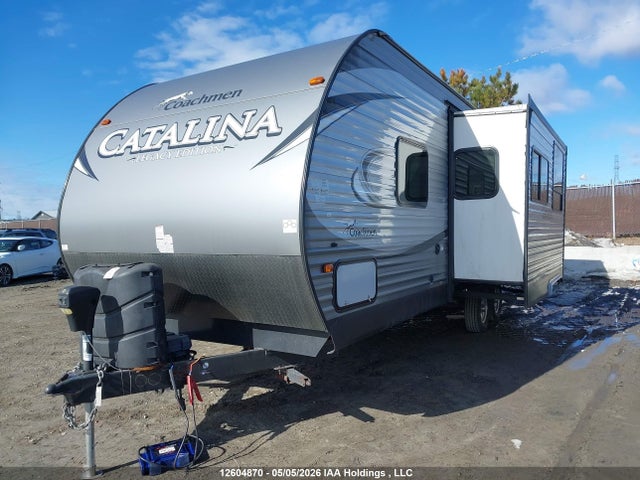 Coachmen Catalina 2017 5ZT2CAUB1HT010076 Image 2