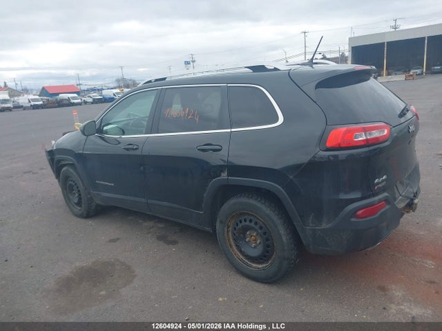 1C4PJMCS0FW687924 Jeep Cherokee Latitude