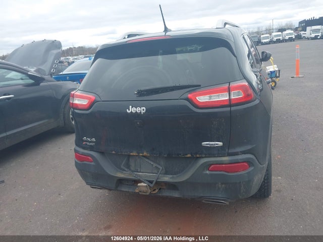 1C4PJMCS0FW687924 Jeep Cherokee Latitude