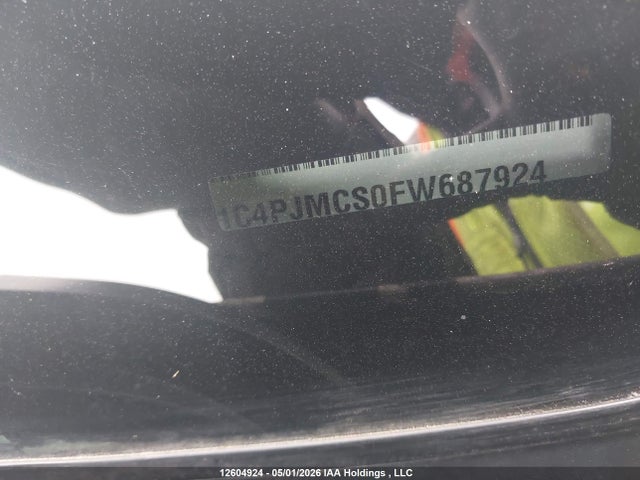 1C4PJMCS0FW687924 Jeep Cherokee Latitude