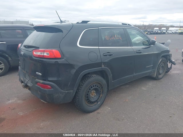 1C4PJMCS0FW687924 Jeep Cherokee Latitude
