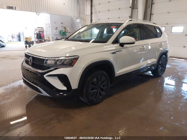 12604937 :رقم المزاد ، 3VVEX7B25RM035217 vin ، 2024 Volkswagen Taos Se مزاد بيع