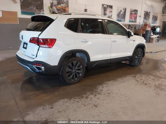 12604937 :رقم المزاد ، 3VVEX7B25RM035217 vin ، 2024 Volkswagen Taos Se مزاد بيع