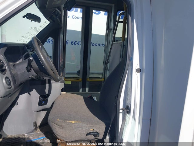 Продажа на аукционе авто 2012 Ford Econoline E450 Super Duty Cutwy Van, vin: 1FDFE4FS9CDA56877, номер лота: 12604982