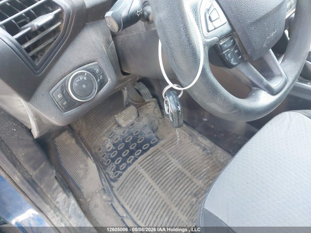 1FMCU9G95HUE27166 Ford ESCAPE SE