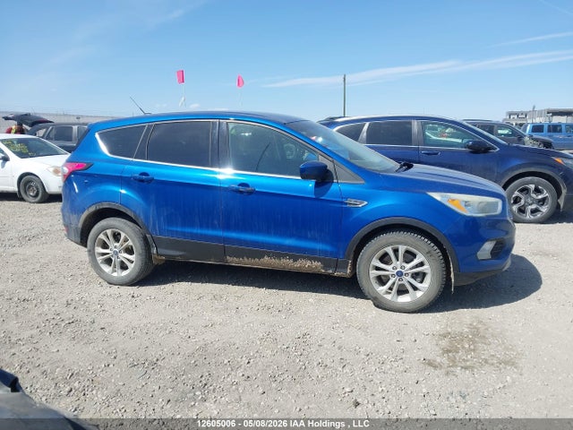 1FMCU9G95HUE27166 Ford ESCAPE SE