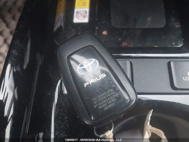 JTDL9RFU6K3001382 Toyota Prius