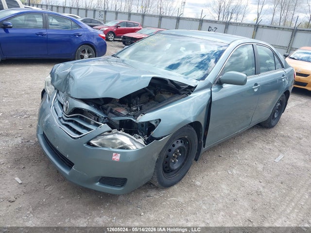12605024 :رقم المزاد ، 4T1BF3EK8BU684290 vin ، 2011 Toyota Camry مزاد بيع