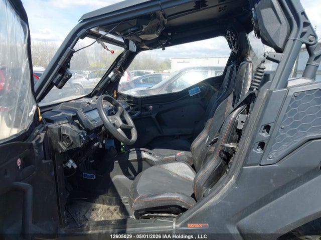 3JBAKAX2XPE000250 Can-Am Commander Xt 1000r/xt-p 1000r