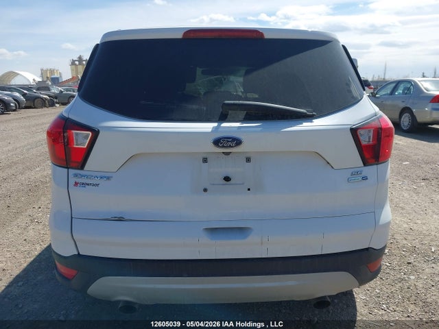 Продажа на аукционе авто 2019 Ford Escape Se, vin: 1FMCU9GD5KUB39899, номер лота: 12605039