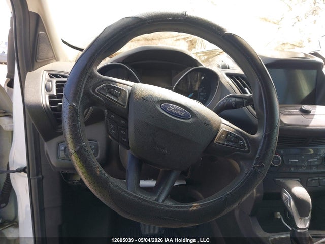 Продажа на аукционе авто 2019 Ford Escape Se, vin: 1FMCU9GD5KUB39899, номер лота: 12605039