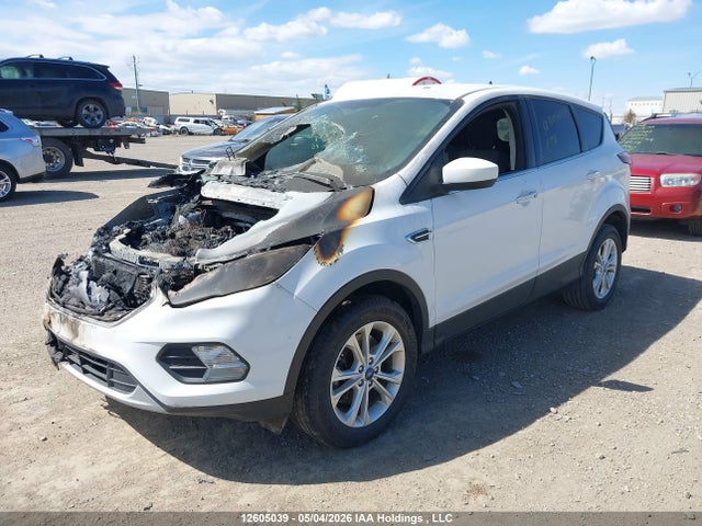 Продажа на аукционе авто 2019 Ford Escape Se, vin: 1FMCU9GD5KUB39899, номер лота: 12605039