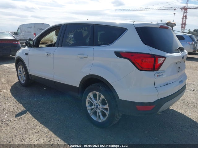 Продажа на аукционе авто 2019 Ford Escape Se, vin: 1FMCU9GD5KUB39899, номер лота: 12605039