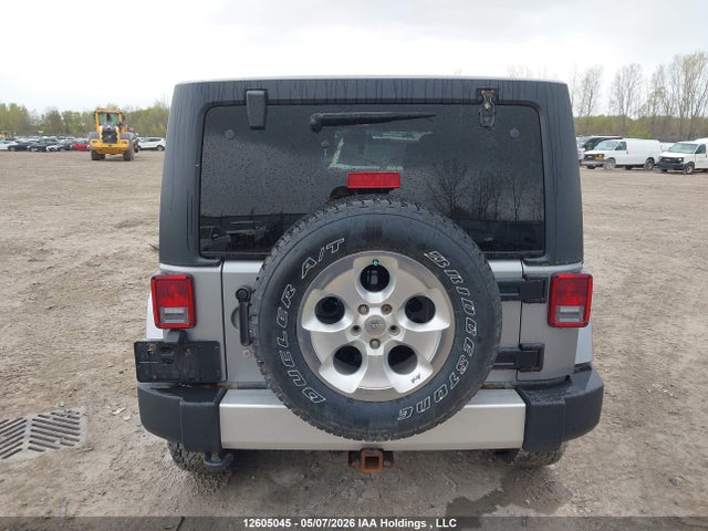 1C4BJWEG1EL259973 Jeep Wrangler Unlimited Sahara