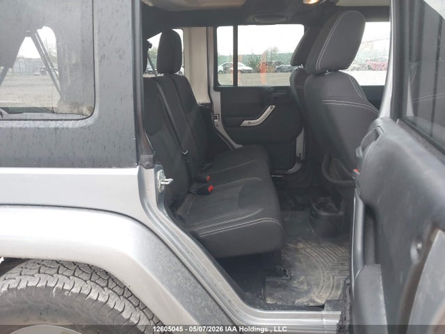 1C4BJWEG1EL259973 Jeep Wrangler Unlimited Sahara