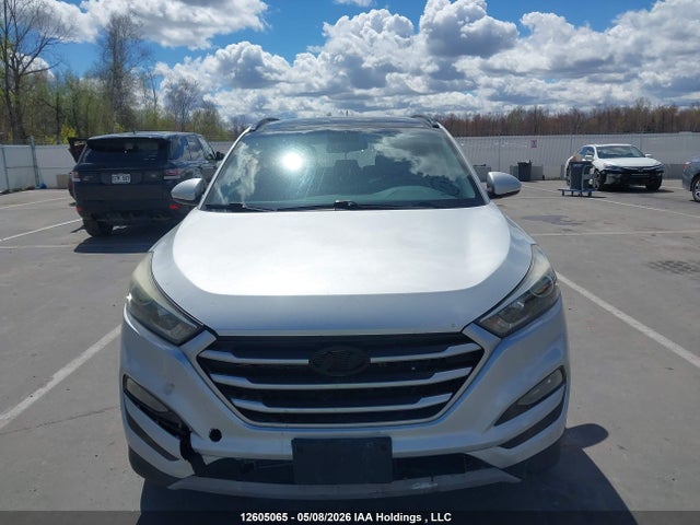 KM8J3CA2XHU342200 Hyundai Tucson Limited/sport And Eco/se