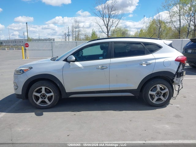KM8J3CA2XHU342200 Hyundai Tucson Limited/sport And Eco/se