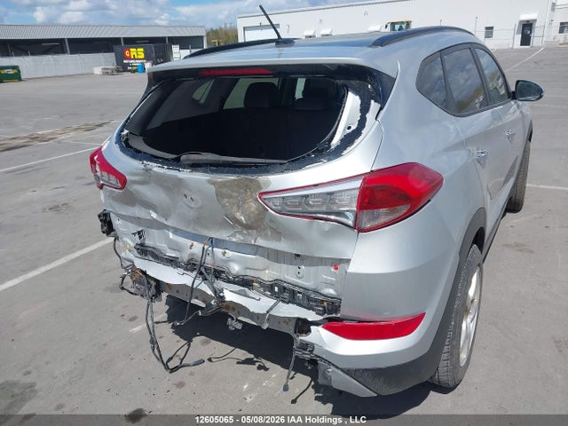 KM8J3CA2XHU342200 Hyundai Tucson Limited/sport And Eco/se