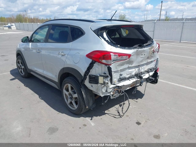 KM8J3CA2XHU342200 Hyundai Tucson Limited/sport And Eco/se