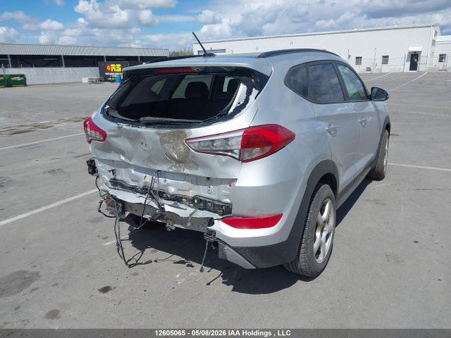 KM8J3CA2XHU342200 Hyundai Tucson Limited/sport And Eco/se