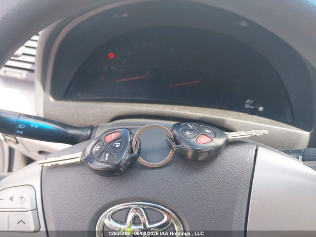 12605066 :رقم المزاد ، 4T1BF3EK8AU564021 vin ، 2010 Toyota Camry مزاد بيع