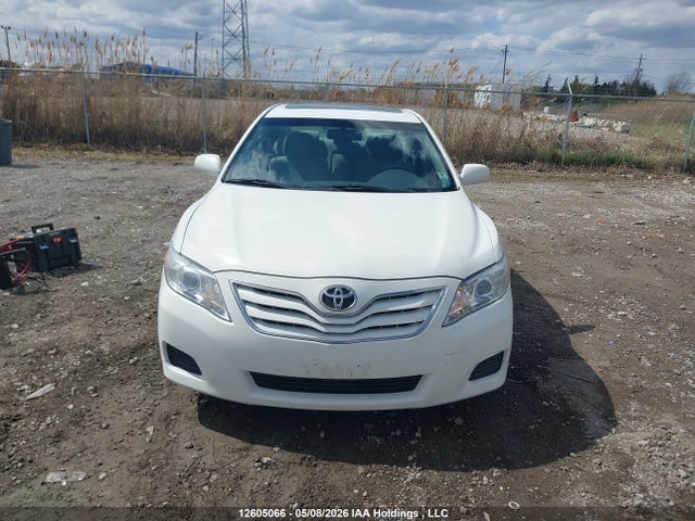 12605066 :رقم المزاد ، 4T1BF3EK8AU564021 vin ، 2010 Toyota Camry مزاد بيع