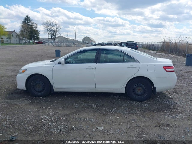12605066 :رقم المزاد ، 4T1BF3EK8AU564021 vin ، 2010 Toyota Camry مزاد بيع