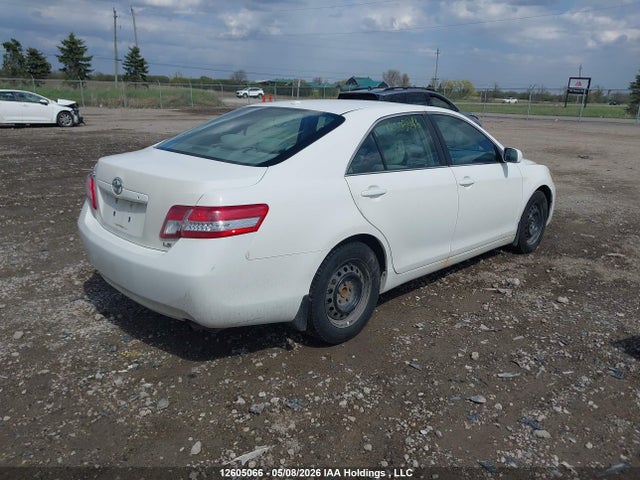 12605066 :رقم المزاد ، 4T1BF3EK8AU564021 vin ، 2010 Toyota Camry مزاد بيع