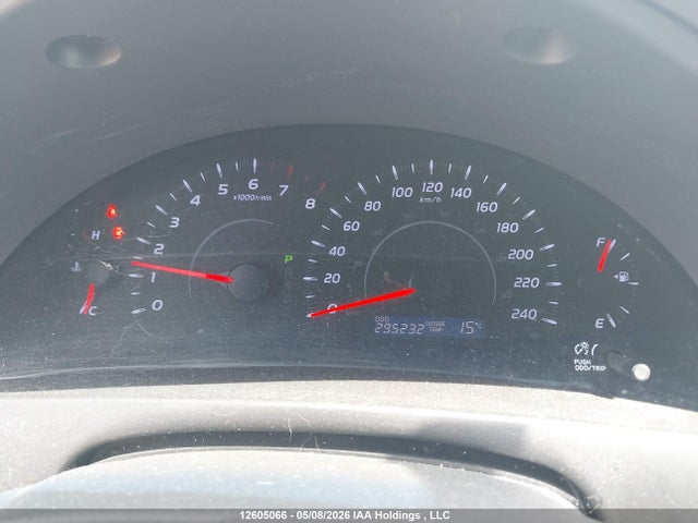12605066 :رقم المزاد ، 4T1BF3EK8AU564021 vin ، 2010 Toyota Camry مزاد بيع