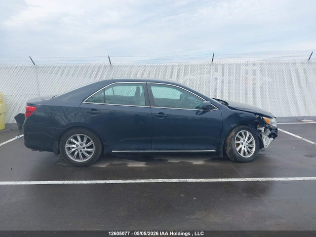 12605077 :رقم المزاد ، 4T1BF1FK3EU473196 vin ، 2014 Toyota Camry Le مزاد بيع