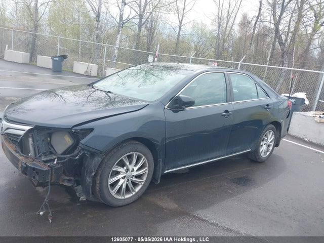12605077 :رقم المزاد ، 4T1BF1FK3EU473196 vin ، 2014 Toyota Camry Le مزاد بيع