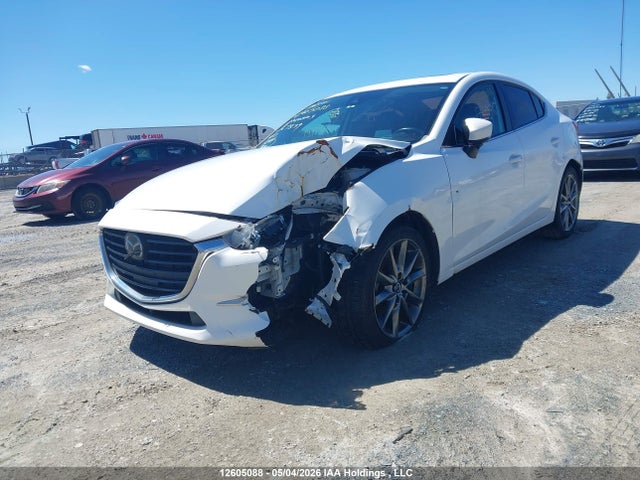 Mazda Mazda3 Gt 2018 3MZBN1W37JM167839 Image 2