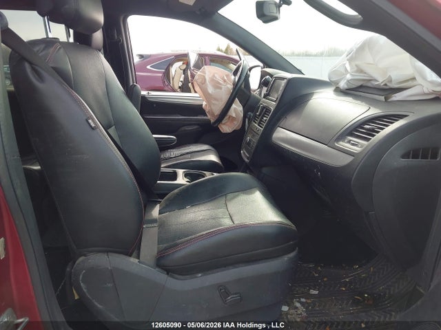 Продажа на аукционе авто 2011 Dodge Grand Caravan R/t, vin: 2D4RN7DG1BR776268, номер лота: 12605090