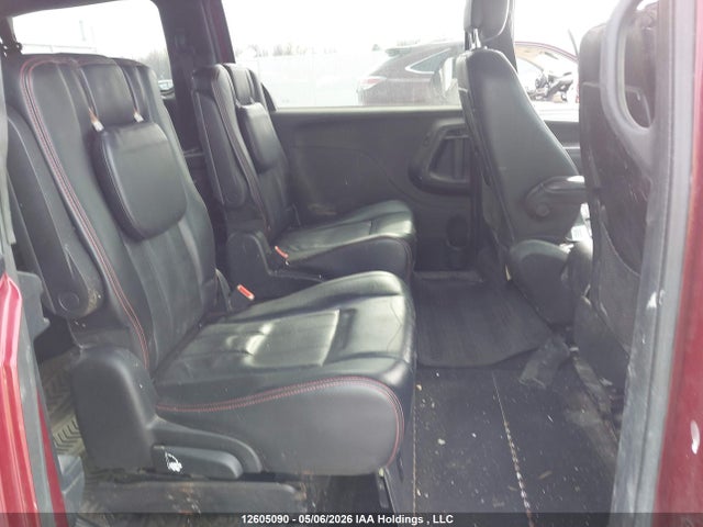 Продажа на аукционе авто 2011 Dodge Grand Caravan R/t, vin: 2D4RN7DG1BR776268, номер лота: 12605090